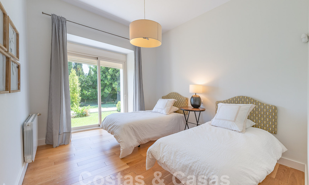 Villa mediterránea de lujo de una sola planta en venta en una zona residencial aislada en la Milla de Oro de Marbella 55748