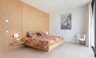 Villa de lujo ultramoderna en venta en primera línea de golf en el prestigioso Marbella Club Golf Resort en Benahavis 56123 