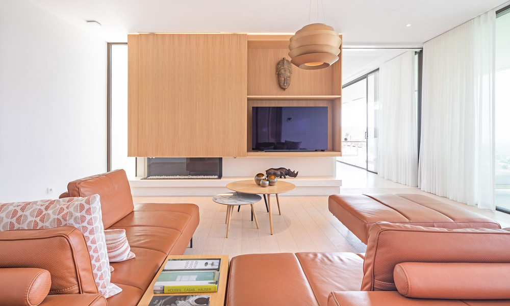 Villa de lujo ultramoderna en venta en primera línea de golf en el prestigioso Marbella Club Golf Resort en Benahavis 56126