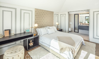 Villa superior renovada de estilo moderno en venta en el corazón del valle del golf de Nueva Andalucia, Marbella 56060 
