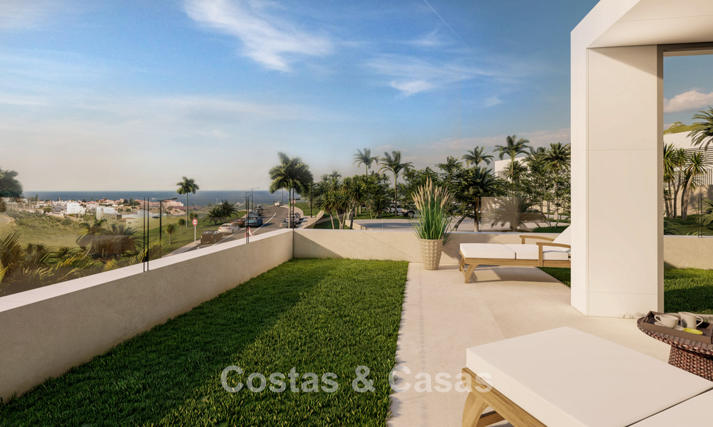 Nueva promoción de 10 casas boutique en venta con impresionantes vistas al golf y al mar y piscina privada al oeste del centro de Estepona 56283