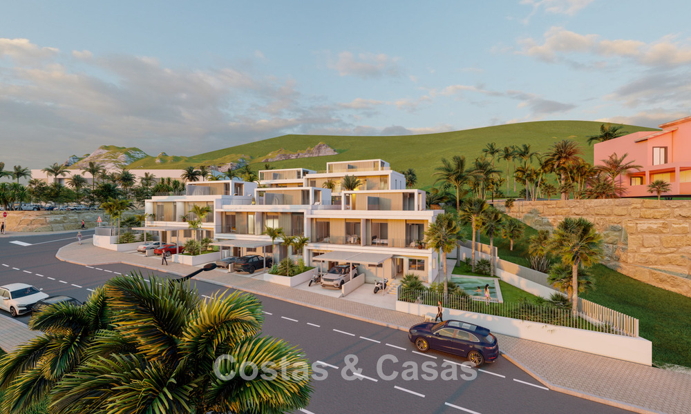 Nueva promoción de 10 casas boutique en venta con impresionantes vistas al golf y al mar y piscina privada al oeste del centro de Estepona 56287