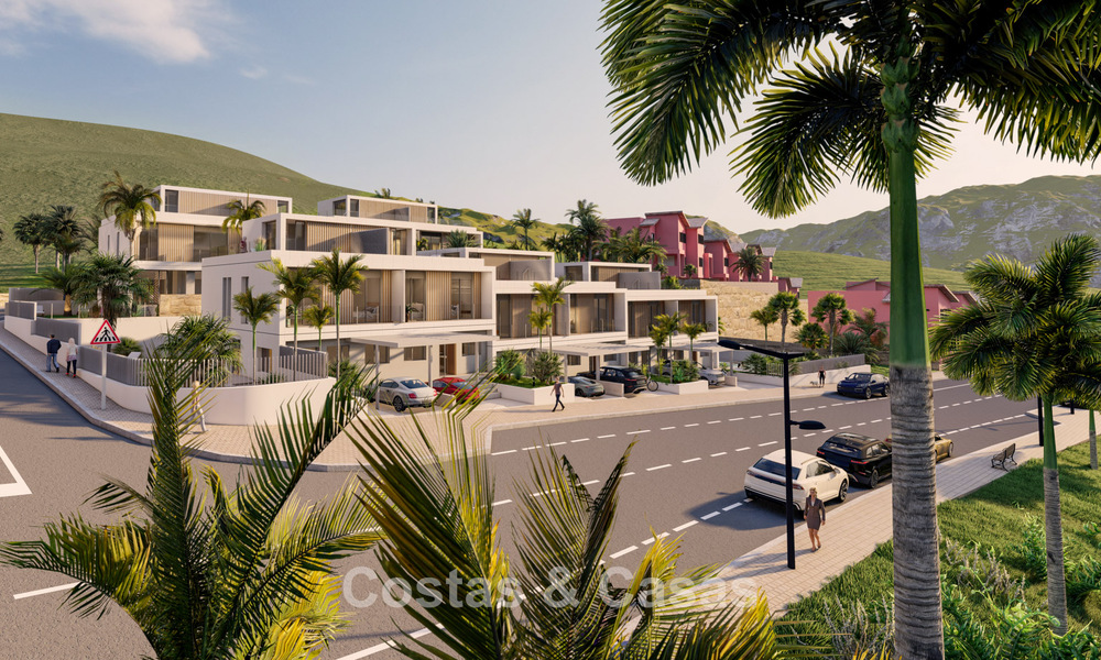 Nueva promoción de 10 casas boutique en venta con impresionantes vistas al golf y al mar y piscina privada al oeste del centro de Estepona 56288