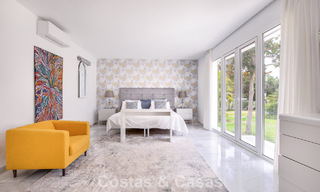 Elegante villa de una sola planta en venta a poca distancia de la playa en la Nueva Milla de Oro entre Marbella y Estepona 56505 