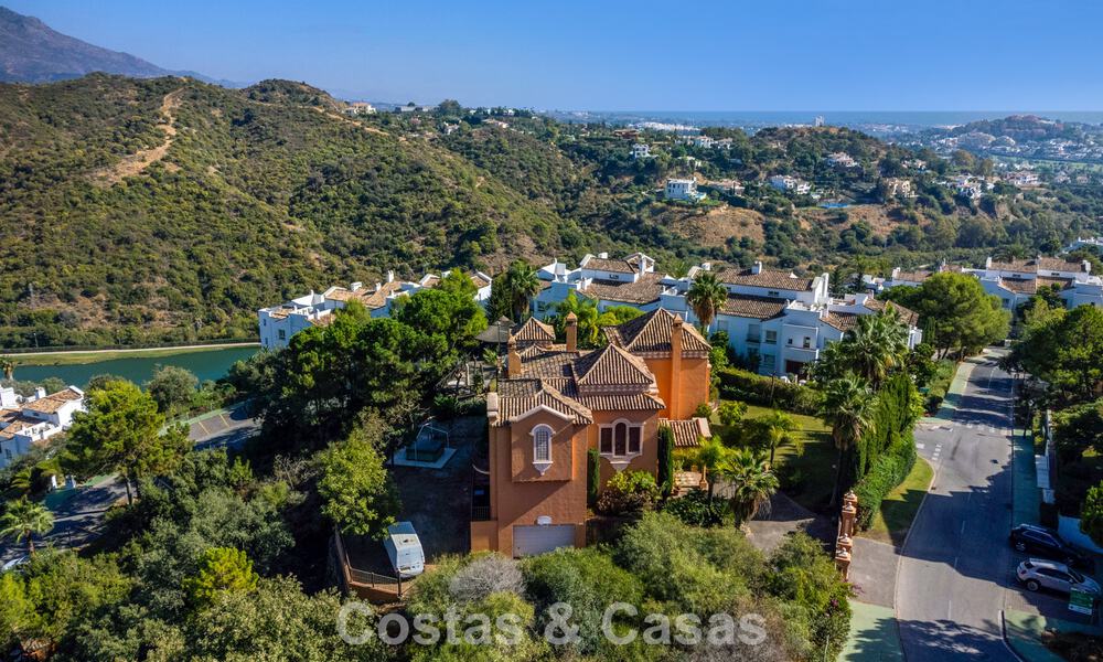 Prestigiosa villa de lujo en venta de estilo clásico español con vistas al mar en La Quinta en Marbella - Benahavis 56523