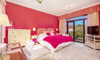 Prestigiosa villa de lujo en venta de estilo clásico español con vistas al mar en La Quinta en Marbella - Benahavis 56540 