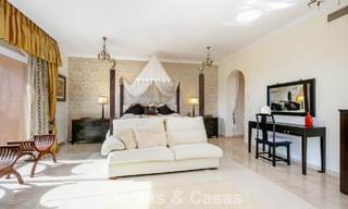 Prestigiosa villa de lujo en venta de estilo clásico español con vistas al mar en La Quinta en Marbella - Benahavis 56551 