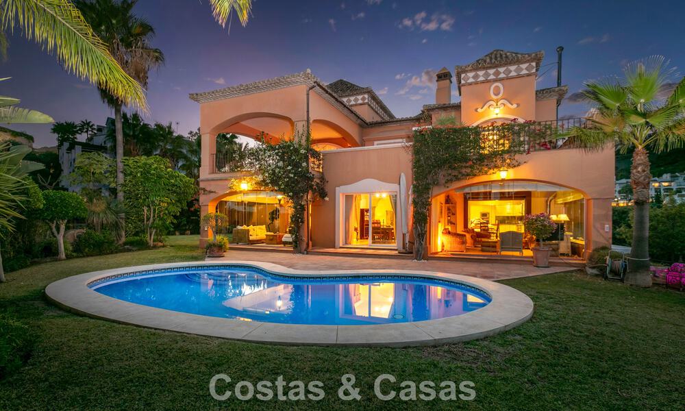 Prestigiosa villa de lujo en venta de estilo clásico español con vistas al mar en La Quinta en Marbella - Benahavis 56569