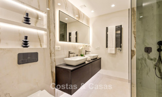 Prestigioso apartamento con jardín en venta en un complejo en primera línea de playa en la Nueva Milla de Oro entre Marbella y Estepona centro 56628 