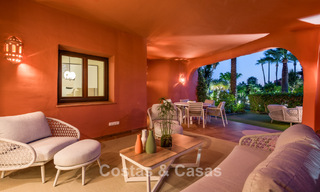 Prestigioso apartamento con jardín en venta en un complejo en primera línea de playa en la Nueva Milla de Oro entre Marbella y Estepona centro 56645 
