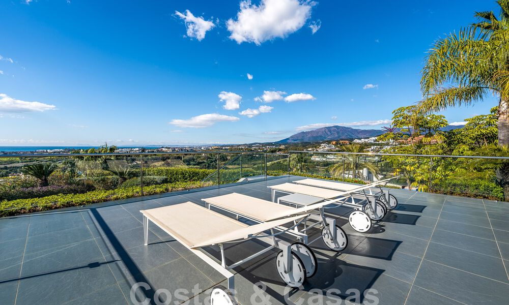 Villa contemporánea de lujo en venta con vistas al mar en prestigioso resort de golf en Marbella - Benahavis 56755