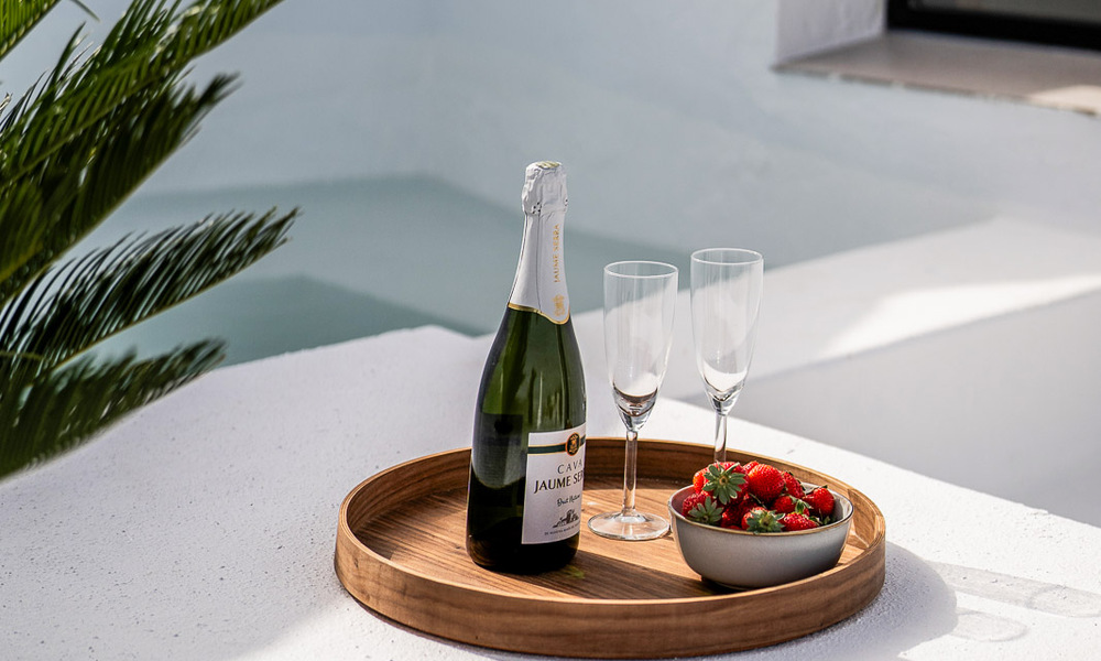 Ático de lujo de estilo escandinavo altamente reformado en venta con amplia terraza, en la Milla de Oro de Marbella 56806