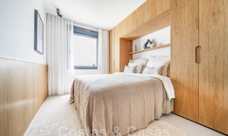 Ático de lujo de estilo escandinavo altamente reformado en venta con amplia terraza, en la Milla de Oro de Marbella 56813 