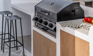 Ático de lujo de estilo escandinavo altamente reformado en venta con amplia terraza, en la Milla de Oro de Marbella 56823 