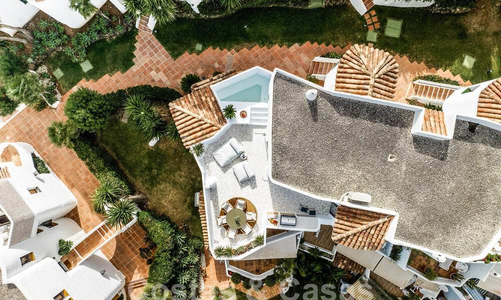 Ático de lujo de estilo escandinavo altamente reformado en venta con amplia terraza, en la Milla de Oro de Marbella 56826