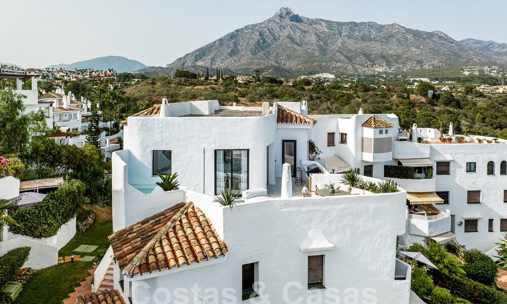 Ático de lujo de estilo escandinavo altamente reformado en venta con amplia terraza, en la Milla de Oro de Marbella 56827