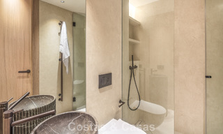 Sofisticado apartamento de lujo en venta en el exclusivo Puente Romano en la Milla de Oro, Marbella 56146 