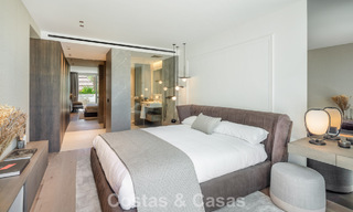 Sofisticado apartamento de lujo en venta en el exclusivo Puente Romano en la Milla de Oro, Marbella 56153 