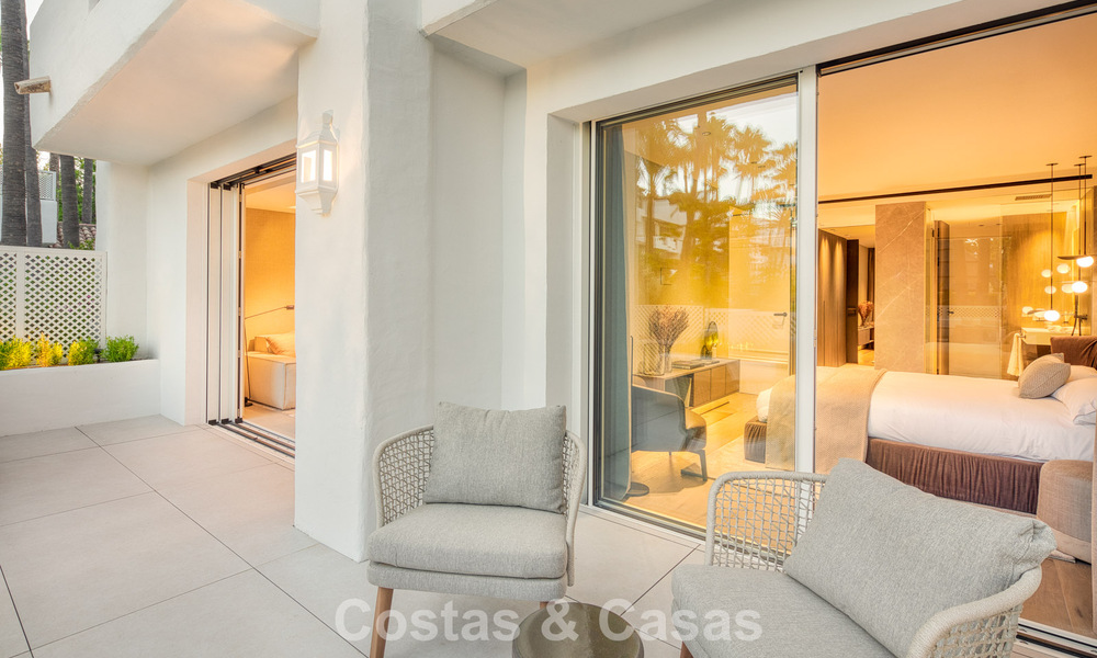 Sofisticado apartamento de lujo en venta en el exclusivo Puente Romano en la Milla de Oro, Marbella 56162