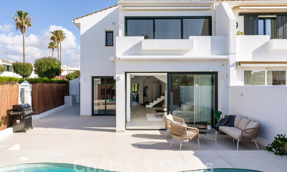 Impresionante casa de lujo en venta con piscina privada, a poca distancia de la playa y del centro de San Pedro, Marbella 56770