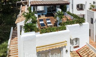 Apartamento de lujo en venta, listo para entrar a vivir, con acogedora terraza y vistas al mar en Marbella - Benahavis 57291 