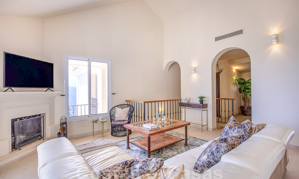 Villa de lujo en venta con vistas panorámicas al mar en una urbanización cerrada en las colinas de Marbella 57314