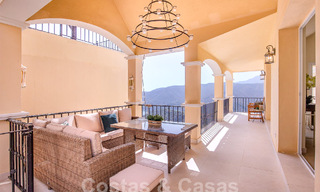 Villa de lujo en venta con vistas panorámicas al mar en una urbanización cerrada en las colinas de Marbella 57337 