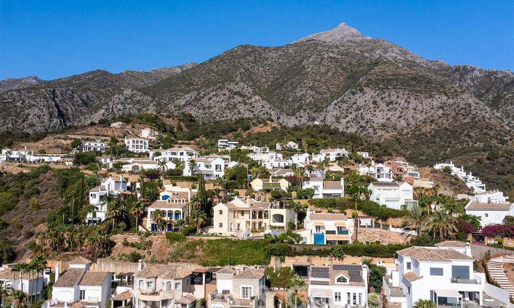 Villa de lujo en venta con vistas panorámicas al mar en una urbanización cerrada en las colinas de Marbella 57346