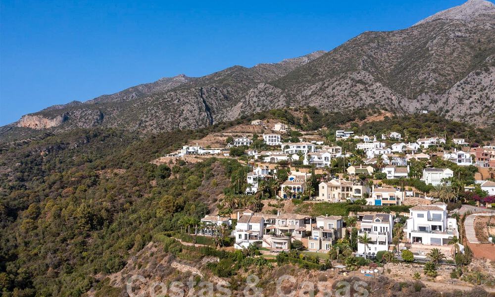 Villa de lujo en venta con vistas panorámicas al mar en una urbanización cerrada en las colinas de Marbella 57348