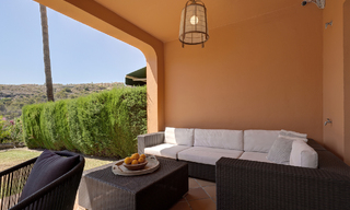 Villa pareada reformada en venta con gran piscina privada en Marbella - Benahavis 56376 
