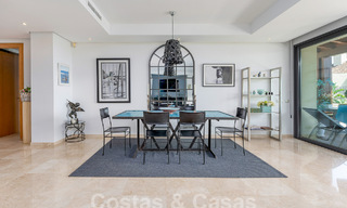 Lujoso y moderno apartamento mediterráneo en venta cerca de Sierra Blanca en la Milla de Oro de Marbella 57381 