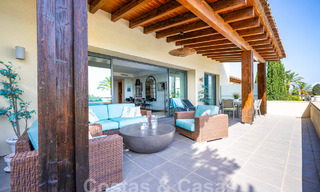 Lujoso y moderno apartamento mediterráneo en venta cerca de Sierra Blanca en la Milla de Oro de Marbella 57403 
