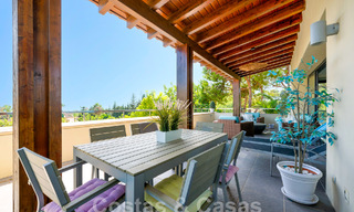 Lujoso y moderno apartamento mediterráneo en venta cerca de Sierra Blanca en la Milla de Oro de Marbella 57404 