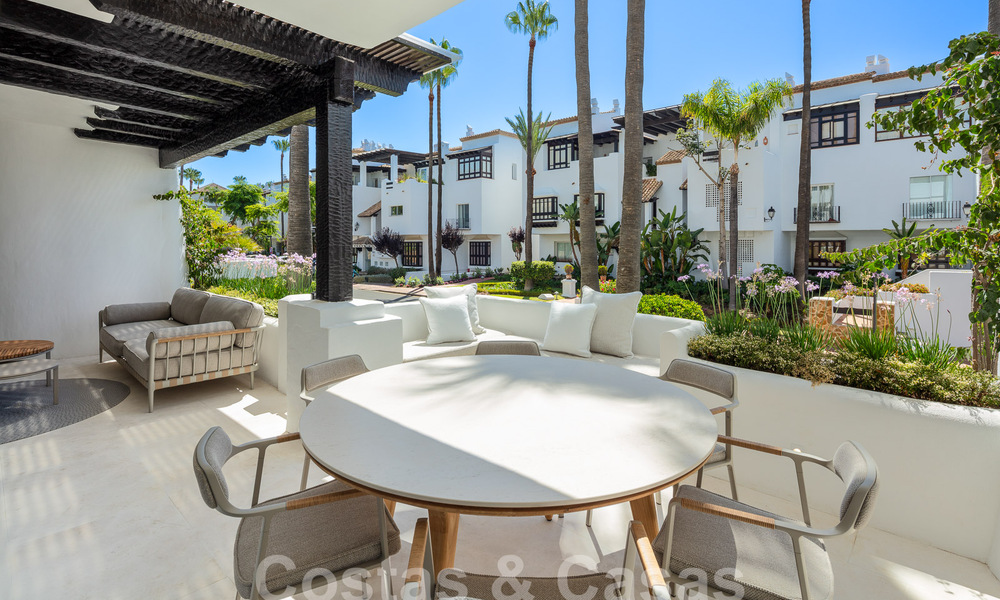 Excepcional apartamento en venta con vistas al mar en Marina Puente Romano en Marbella 57260