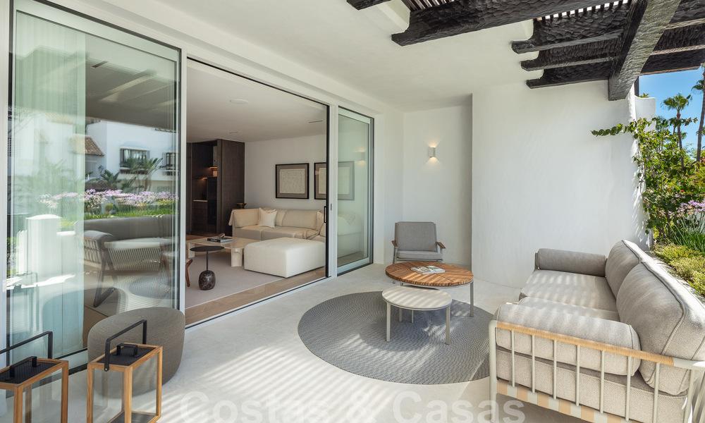 Excepcional apartamento en venta con vistas al mar en Marina Puente Romano en Marbella 57262