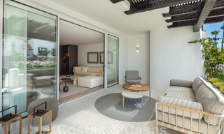 Excepcional apartamento en venta con vistas al mar en Marina Puente Romano en Marbella 57262 