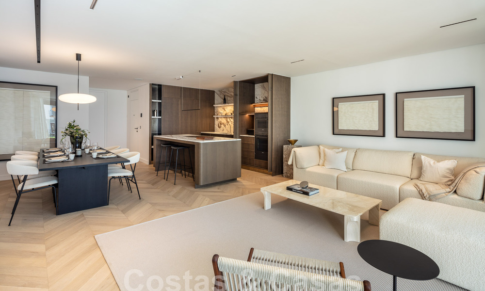 Excepcional apartamento en venta con vistas al mar en Marina Puente Romano en Marbella 57265