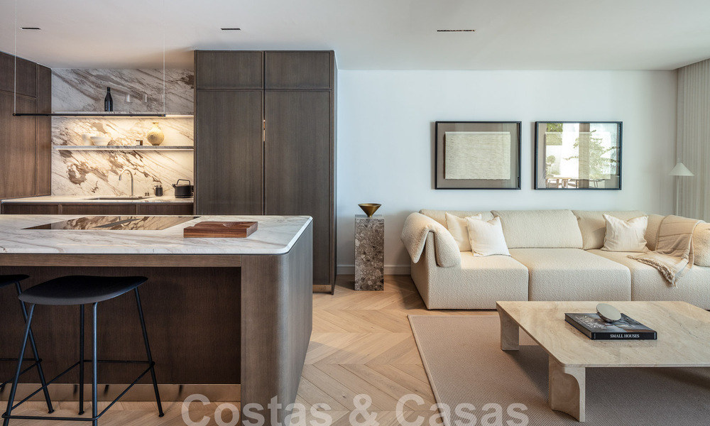 Excepcional apartamento en venta con vistas al mar en Marina Puente Romano en Marbella 57269