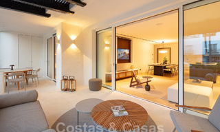 Excepcional apartamento en venta con vistas al mar en Marina Puente Romano en Marbella 57273 