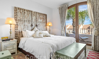 Amplia casa adosada en venta con 4 dormitorios y vistas al mar, en un complejo cerrado en la Nueva Milla de Oro entre Marbella y Estepona 57088 