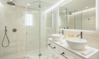 Boutique planta baja en venta en Puente Romano en la Milla de Oro de Marbella 58076 