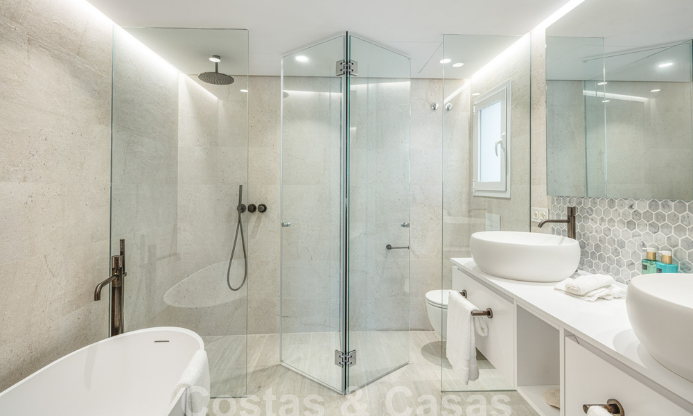 Boutique planta baja en venta en Puente Romano en la Milla de Oro de Marbella 58078