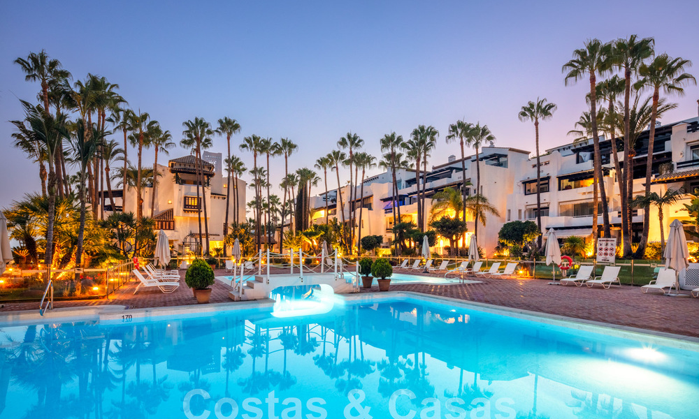 Boutique planta baja en venta en Puente Romano en la Milla de Oro de Marbella 58100