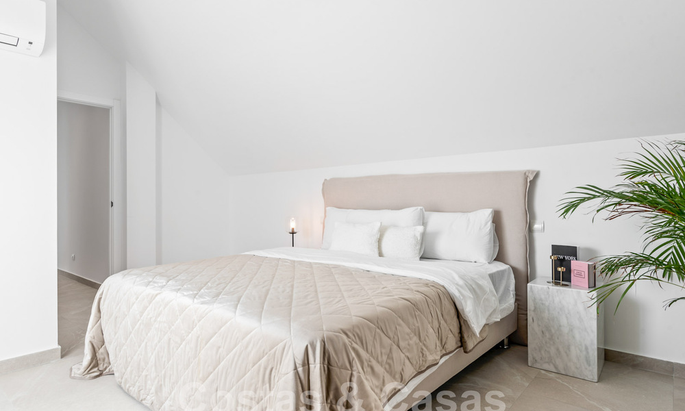 Moderno ático reformado en venta a poca distancia de todos los servicios y Puerto Banús en Nueva Andalucía, Marbella 57430