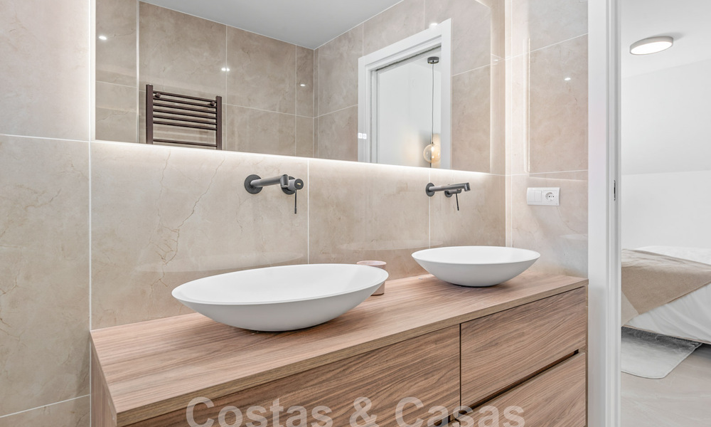 Moderno ático reformado en venta a poca distancia de todos los servicios y Puerto Banús en Nueva Andalucía, Marbella 57437