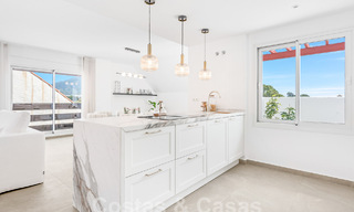 Moderno ático reformado en venta a poca distancia de todos los servicios y Puerto Banús en Nueva Andalucía, Marbella 57441 