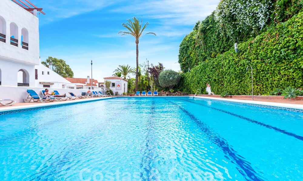 Moderno ático reformado en venta a poca distancia de todos los servicios y Puerto Banús en Nueva Andalucía, Marbella 57450
