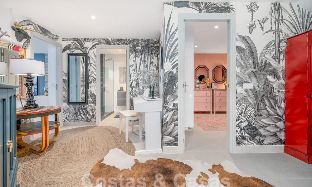 Amplia casa con diseño interior único en venta en Nueva Andalucía, Marbella 57461