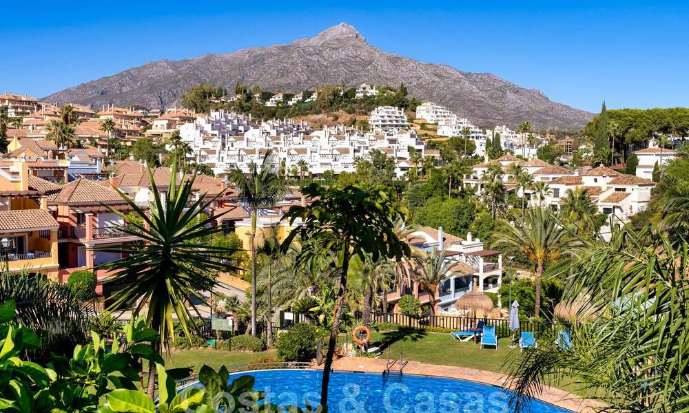 Amplia casa con diseño interior único en venta en Nueva Andalucía, Marbella 57478