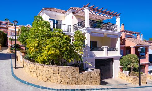 Amplia casa con diseño interior único en venta en Nueva Andalucía, Marbella 57479